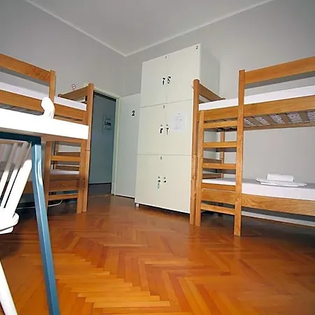 Marko Hostel Tisno